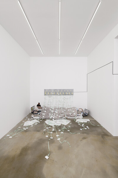Agnes Scherer, Coeurs simples, 2020, mixed media installation, various dimensions, unique - © sans titre