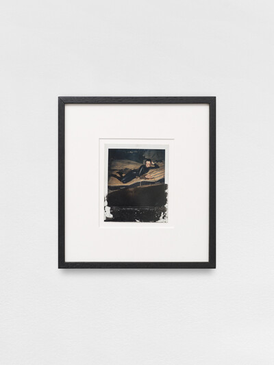 Jill Westwood, London 1982, circa 1982, colored Polaroid photograph with ink, 10.16 x 8.90 cm (unframed), 23.8 x 21.7 x 3 cm (framed), unique - © sans titre