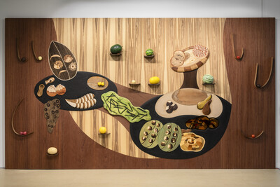 Wei Libo, Exercise with fruits, 2025, wooden marquetry, wood and acrylic paint, 320 x 540 x 15 cm (approx.), unique - © sans titre