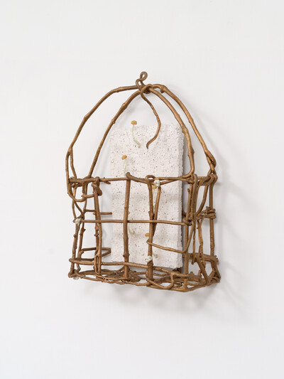 Hamish Pearch, Earth and sky, 2025, bronze, silver plated bronze, resin, paint, 46 x 35 x 13 cm, unique - © sans titre