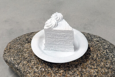 Hamish Pearch, 2 large eggs; a pint of try again; 4 quarts of Alpine quartz; 16 tablespoons of tenderness; 1 massive massive glacier; half a pint of fail again (detail), 2025, hand carved marble, river stone, 35 x 50 x 40 cm, unique - © sans titre