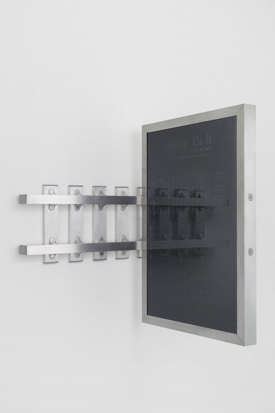 Romain Sarrot, Concerto N°3 ascese alla luna 1/2, 2025, laser engraving on glossy black opaque Altuglass, aluminum, wood, glue, rectangular aluminum tubes, corner brackets, plastic end cap, 71 x 71 x 50 cm, unique - © sans titre