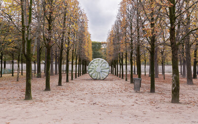 Zuzanna Czebatul, Macromolecule Exploiting some Biological Target, 2022, PVC, 300 x 300 x 150 cm, unique - © sans titre