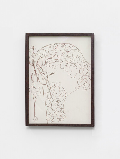 Jessy Razafimandimby, untitled, 2021, chalk on paper, 29.7 x 21 cm (unframed) 31 x 22.5 x 3 cm (framed), unique - © sans titre