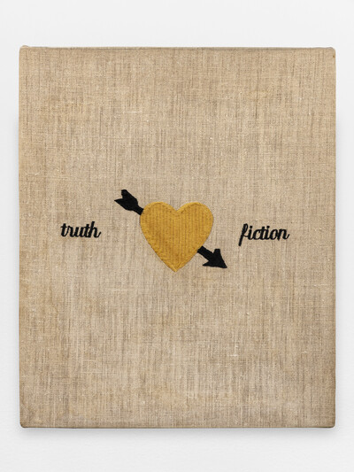 José Leonilson, [Truth; fiction], 1990, thread and silk on linen, 31.5 x 26.3 cm, unique - © sans titre