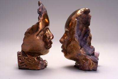Robert Brambora, Untitled (two parts), 2020, ceramic, copper glaze, 23 x 17 x 40 cm, unique - © sans titre